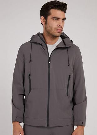 Мужская ветровка guess на молнии