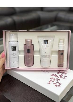Подарочный набор rituals 2025 the ritual of sakura gift set s