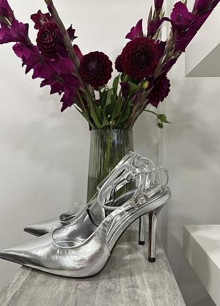 Босоніжки zara 1880 грн, 37,39