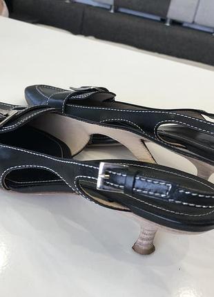 Слінгбеки tod’s чорного кольору 9