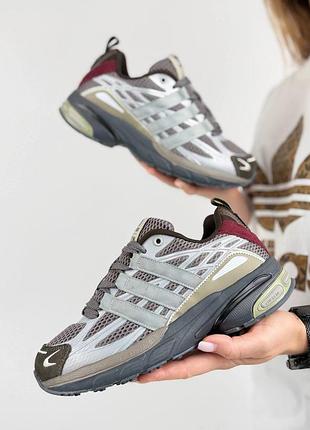 Жіночі кросівки adidas adistar cushion x song for the mute grey khaki silver
