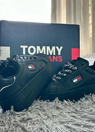 Кросівки tommy jeans (лінійка flatform wild animal cupsole )