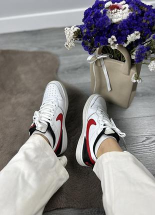 Оригінальні унісекс кросівки nike court borough low 2