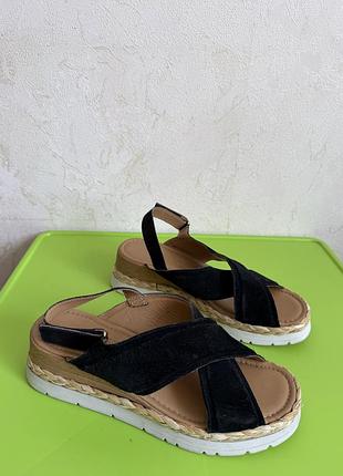 Стильні босоніжки next forever comfort на платформі, р. 39
