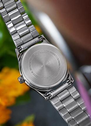 Жіночий годинник casio ltp-v006d-4b 9