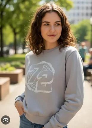 Сірий світшот divided by h&m 3