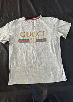Gucci футболка размера м