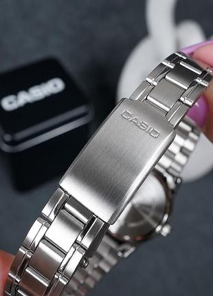 Жіночий годинник casio ltp-v002d-4b 7