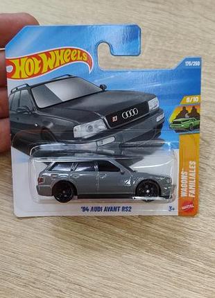 Колекційна машинка hot wheels '94 audi avant rs2
