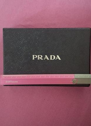 Фірмова коробка prada з картокою та папером (оригінал)