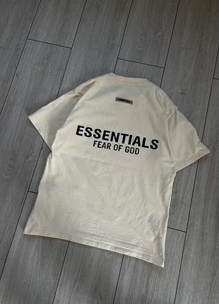 Футболка essential