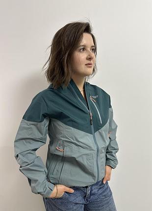 Вітровка легка жіноча з капюшоном outdoor research gore tex оригінал нова водонепроникна мембрана