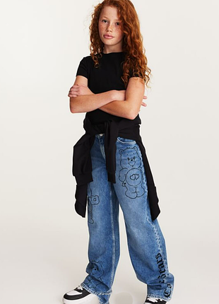 Широкі джинси h&m care bears для дівчинки 134 8-9 років труби wide leg з ведмедиками блакитні вільного крою регульований пояс на гумці широкі штан