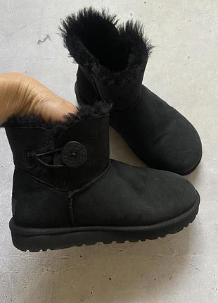 Ugg міні чоботи bailey button чорні жіночі уггі