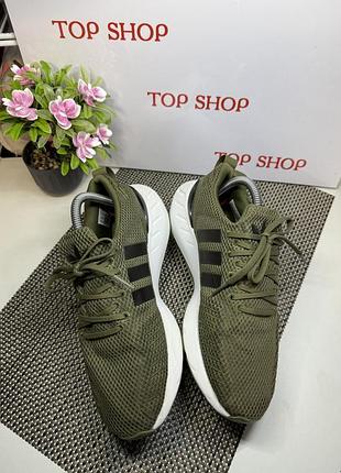 Оригінальні кросівки adidas 6