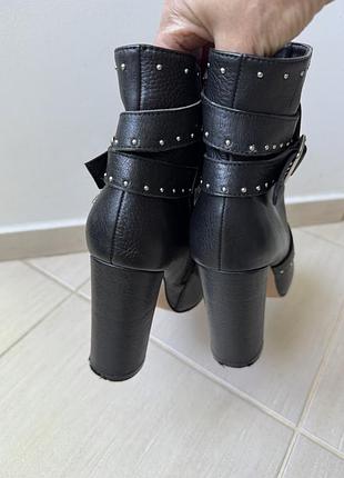 Продам шкіряні черевики kazar 7