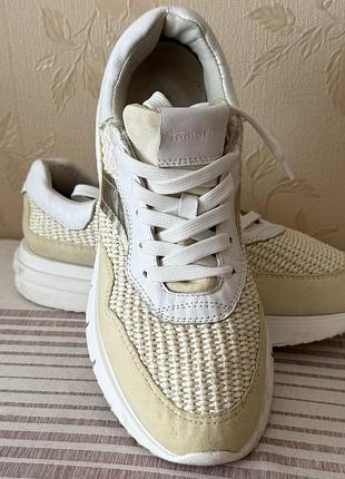 840 кроссовки tamaris