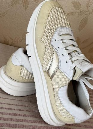 840 кроссовки tamaris 4