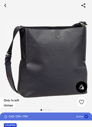 Демонструє фрагмент шкіряної сумки німецького бренд voi leather design, виготовленої з текстурованої натуральної зернистий шкіри з тисненим логотипом.