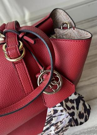 Сумка guess червона 3