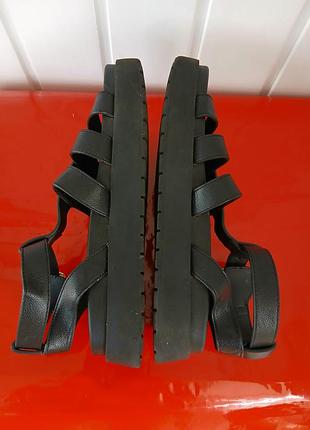 Босоножки из экокожи bershka 5
