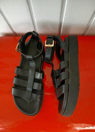Босоножки из экокожи bershka