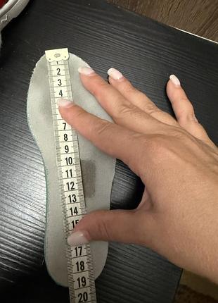Гарні кросівки 8