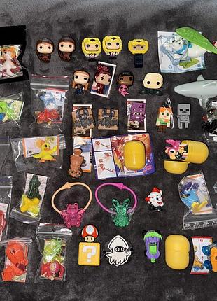 Minecraft kinder joy наявність на фото