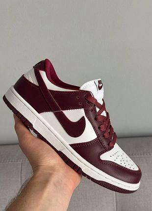 Dunk low team red bordeaux