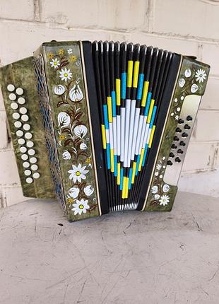Продам гармонь маричка 10