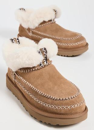Замшевые ботинки ugg
