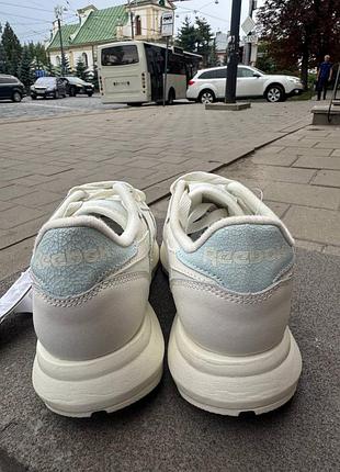 Кроссовки reebok оригинал 37р 4