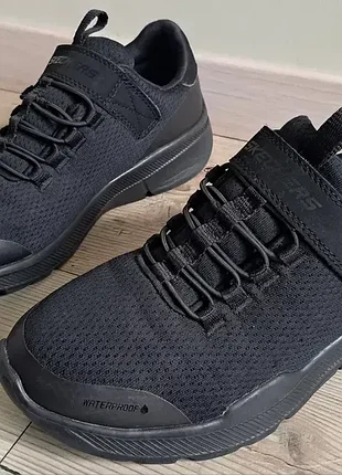 Кросівки skechers waterproof (р.33,5)