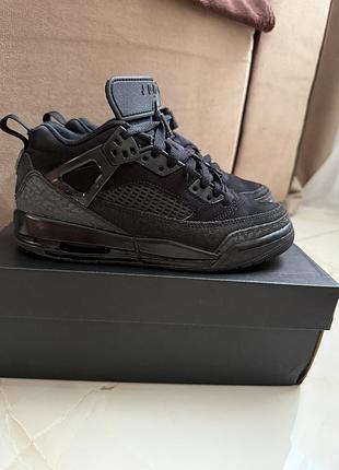 Jordan spizike low