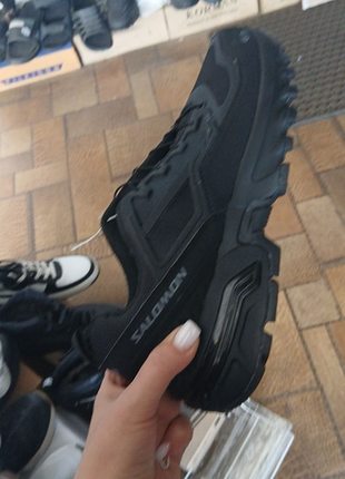 Кросівки від бренду salomon 2