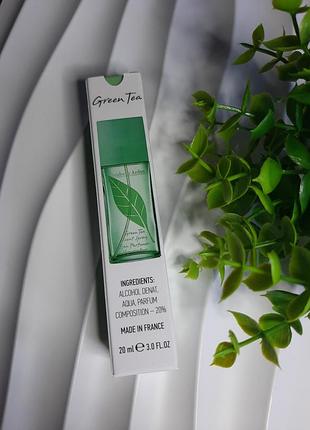Очень свежий, фужерный, цитрусовый, с нотами свежей мяты аромат elizabeth arden green tea