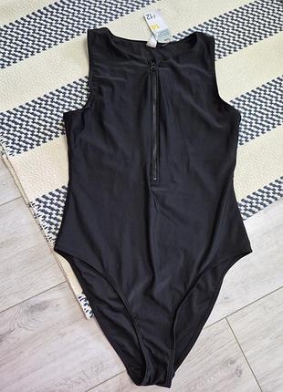 Новий суцільний чорний купальник на змійці primark 42, xl