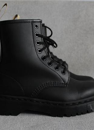 Оригінальні,високі черевики dr.martens vegan leather 2