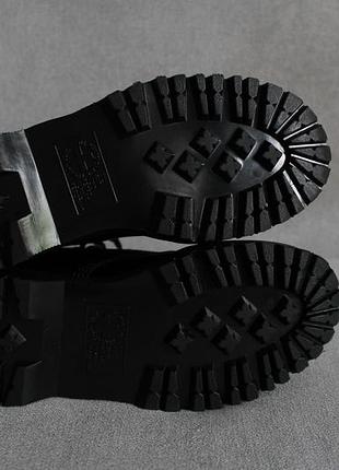 Оригінальні,високі черевики dr.martens vegan leather 7