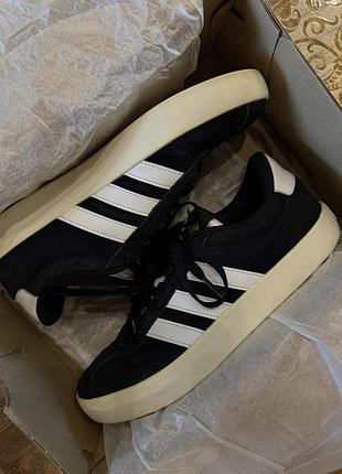 Кросівки adidas