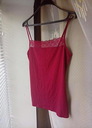 Базовая маечка с кружевом