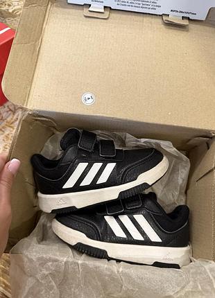 Дитячі кросівки adidas
