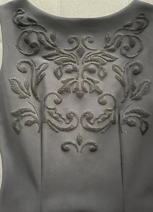 Чорна сукня christies porte. 9