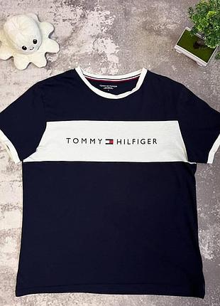 Футболка чоловіча tommy hilfiger з круглим вирізом, синя з білим логотипом