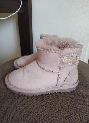 Дитячі уггі ugg зимові черевики ugg для дівчинки
