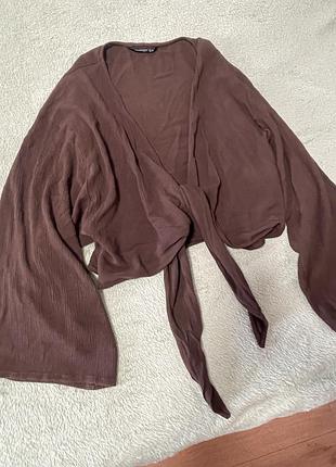 Блуза накидка з широкими рукавами та завʼязками