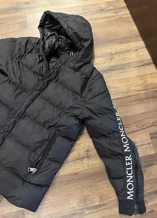 Пуховик moncler