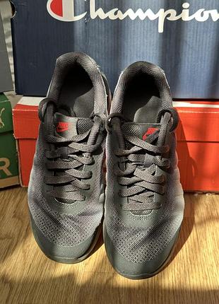 Nike air max invigor 2