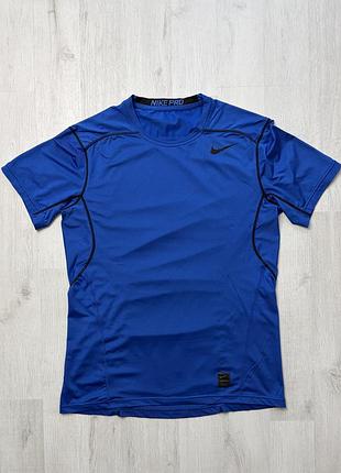 Чоловіча спортивна футболка nike pro розмір m