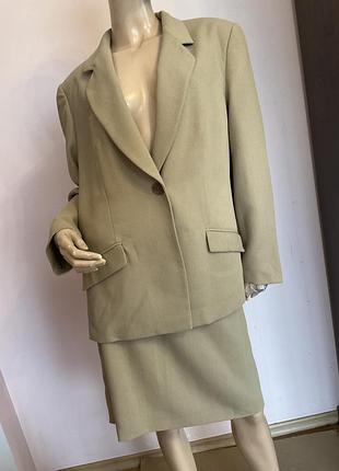 Базовый бежевый костюм/44/ brend gerry weber